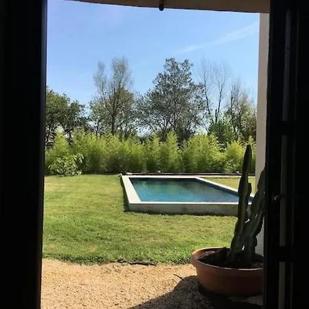 Hotel Neuve Et Moderne Avec Piscine A 4*